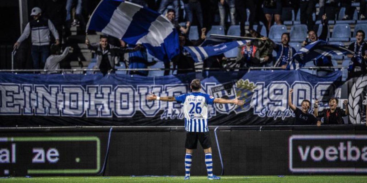 #htmlcaption4022 FC Eindhoven – Jong AZ, aanhaken of afhaken